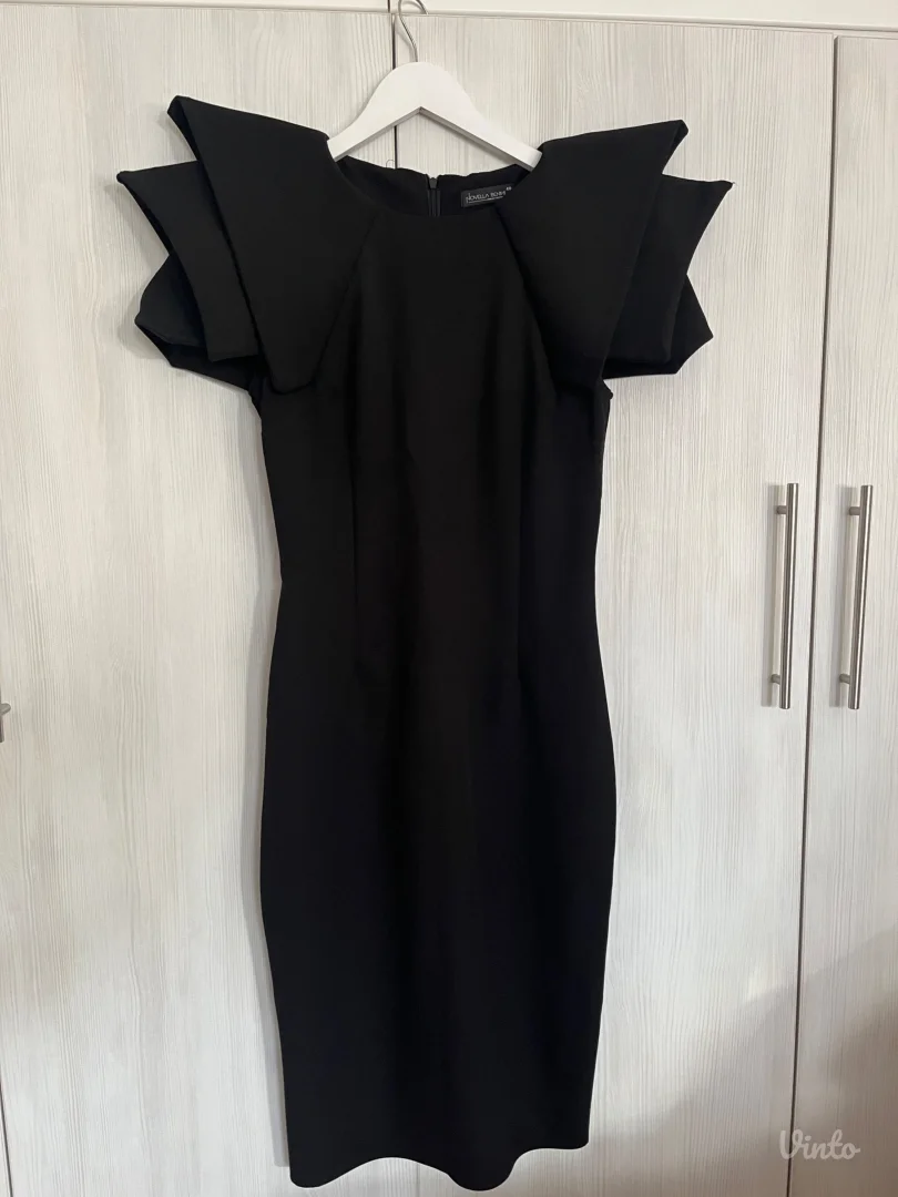 Crna haljina sa bodljama