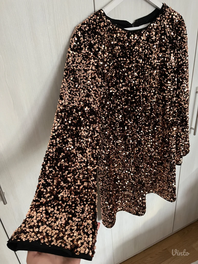 H&M haljina sa šljokicama