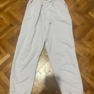 nike ženske trenerke