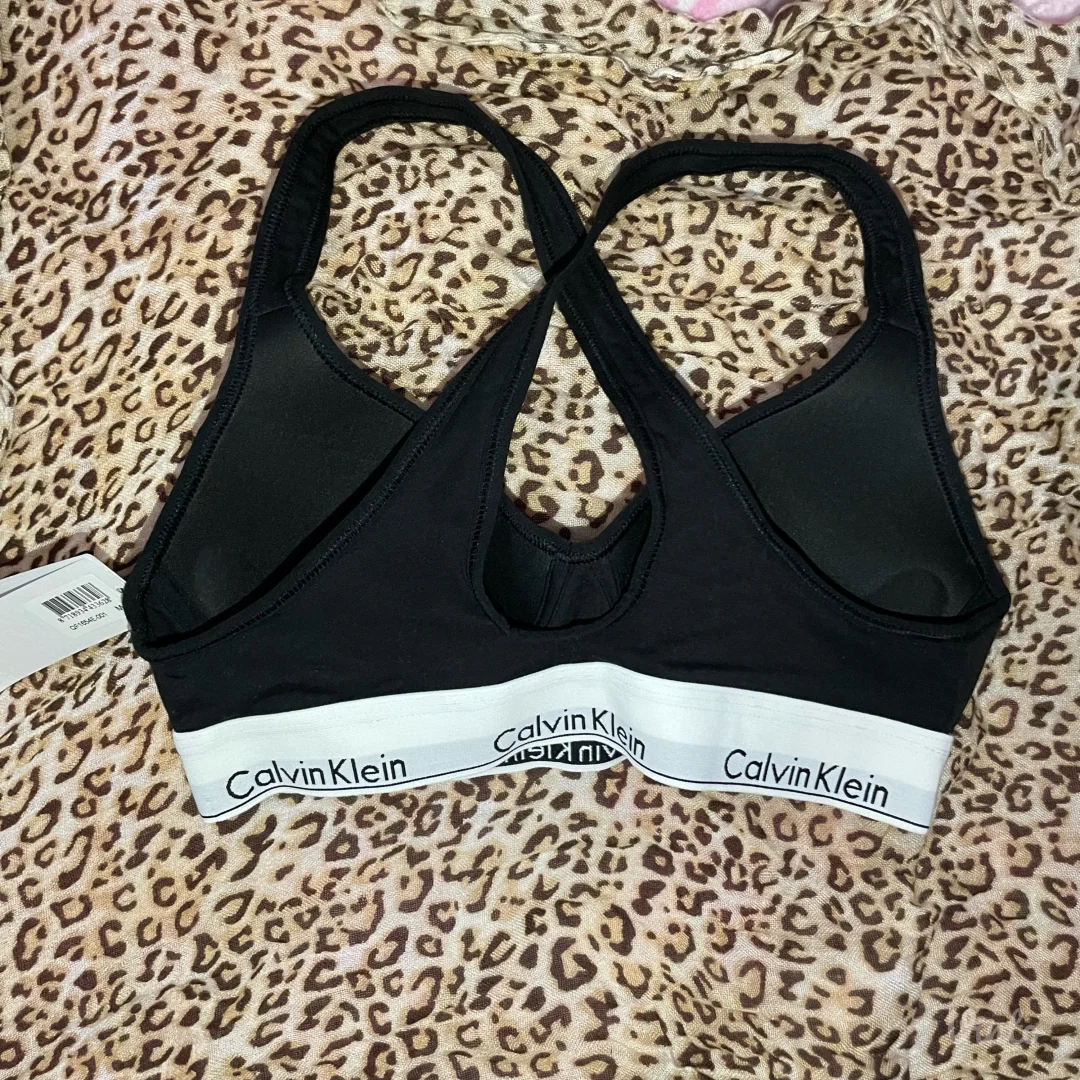 Calvin Klein Brus/Top (nov s etiketom)