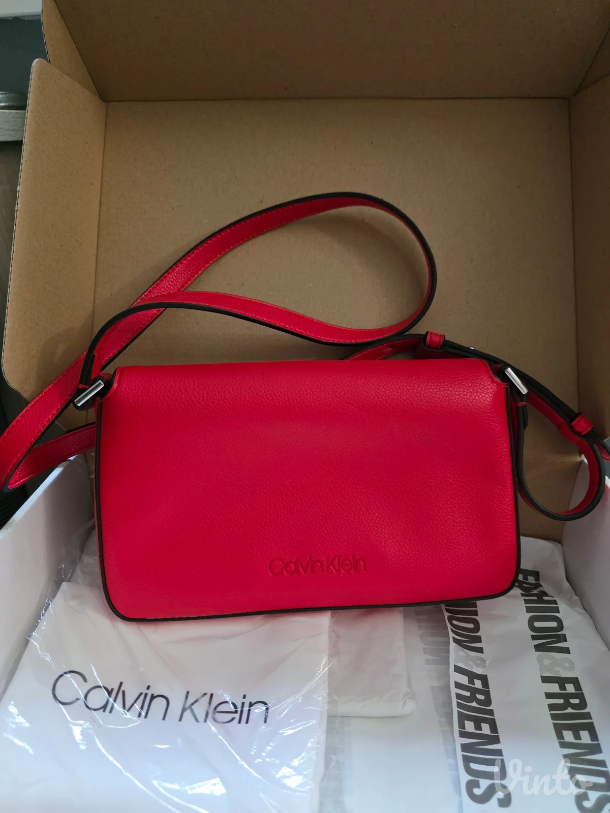 Calvin Klein tasna i kais