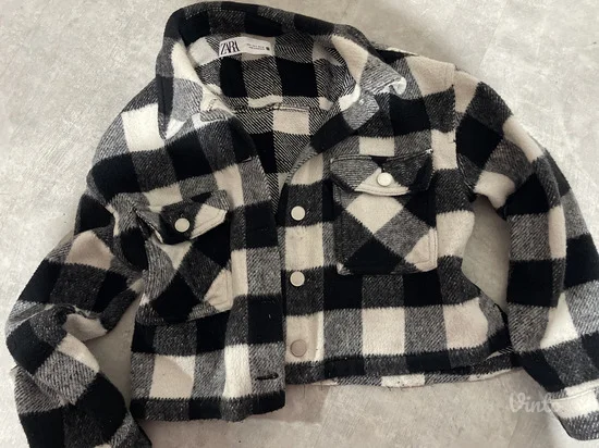 Zara crop karirana jaknica