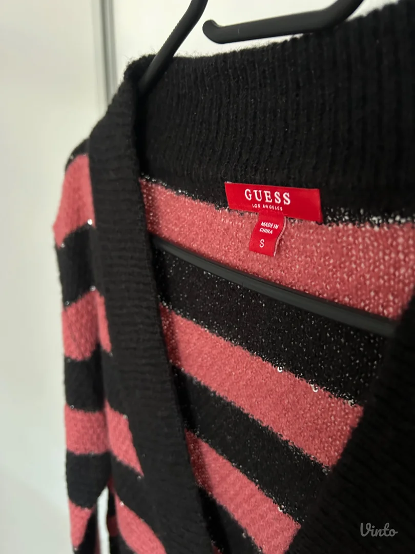 Guess džemper na pruge