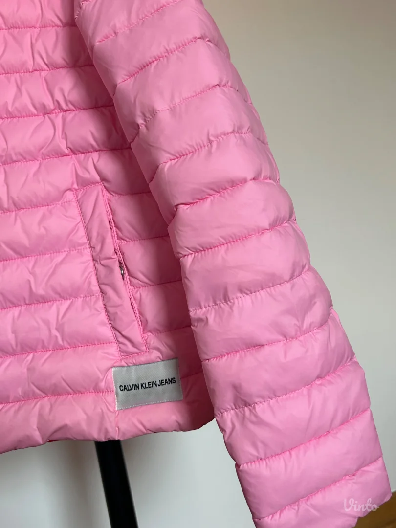 Calvin Klein jakna- dva lica