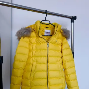 Tommy Hilfiger jakna