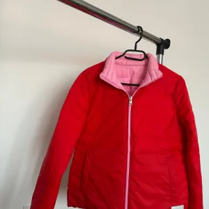 Calvin Klein jakna- dva lica