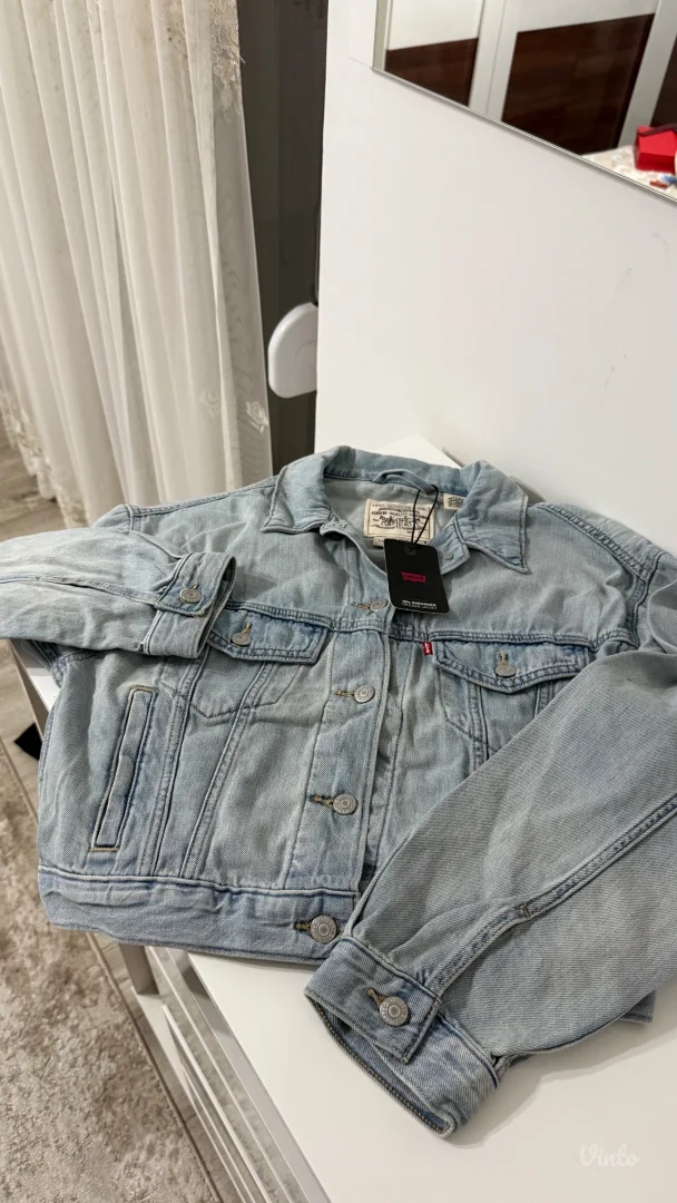 Levi’s teksas jakna! Nova