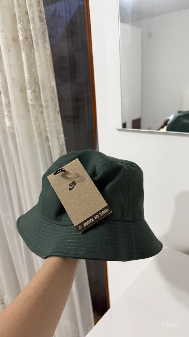 Nike bucket hat! Novo