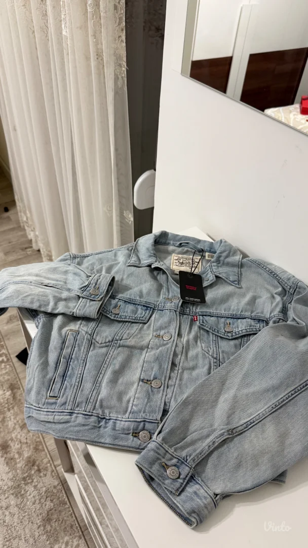Levi’s teksas jakna! Nova