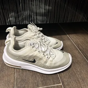 Nike ženske patike - broj 38 z