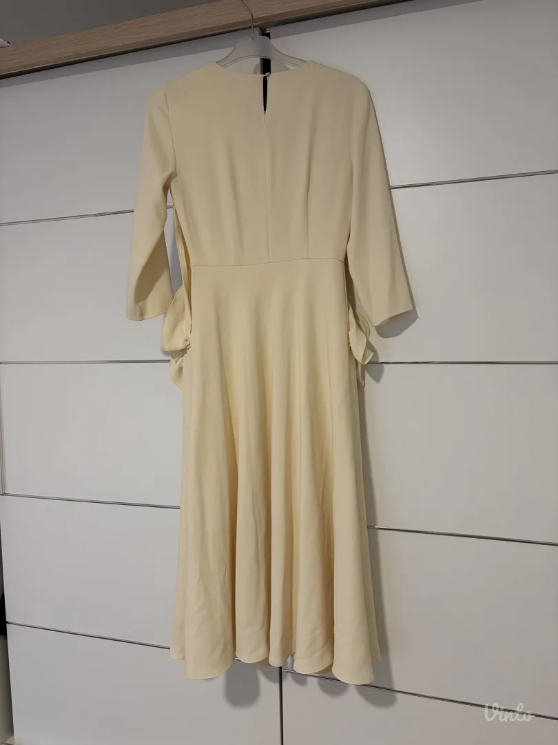 Romanticna haljina sa cvetovima