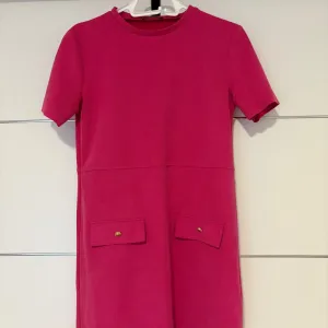 Zara haljinica kratka