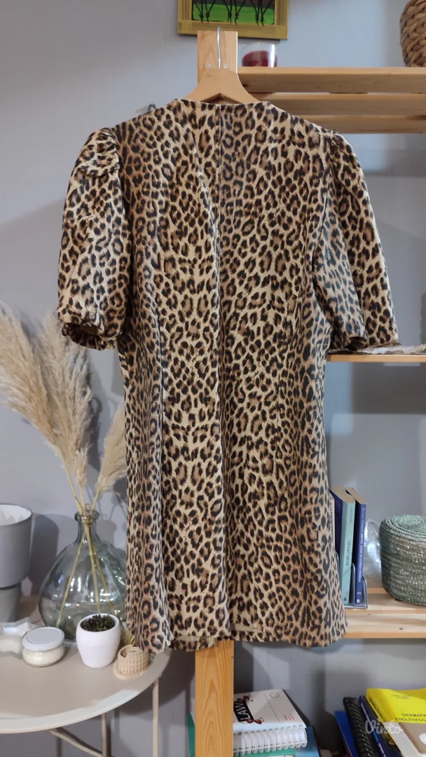 Piesces leopard haljina
