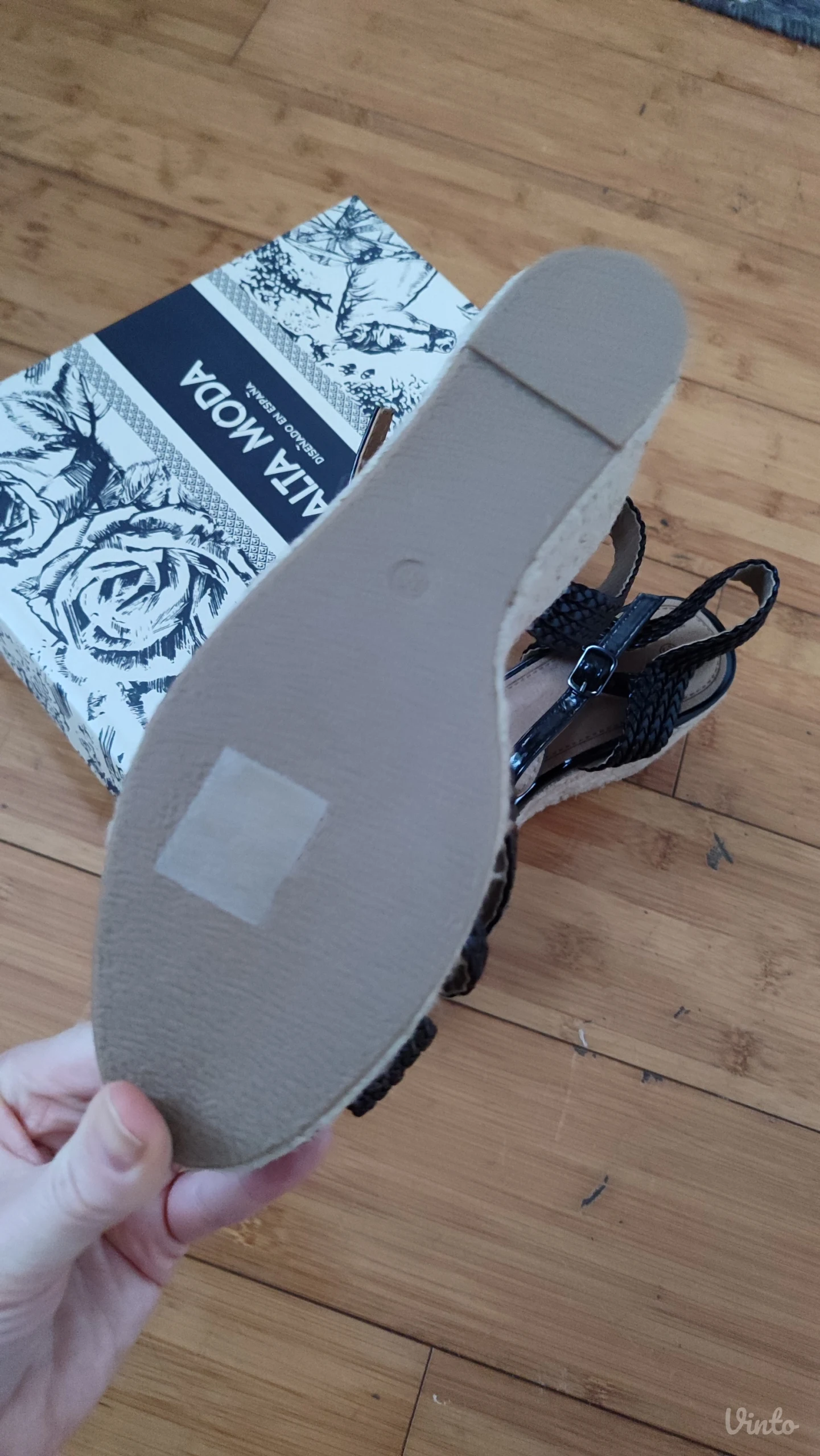 Crne espadrile