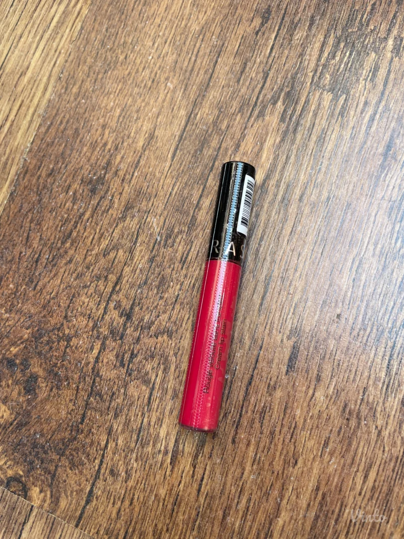 Sephora ruž neotpakovan