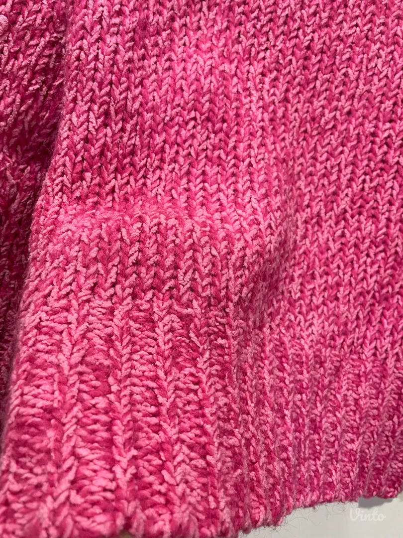 Dzemper sa kragnom NOVO