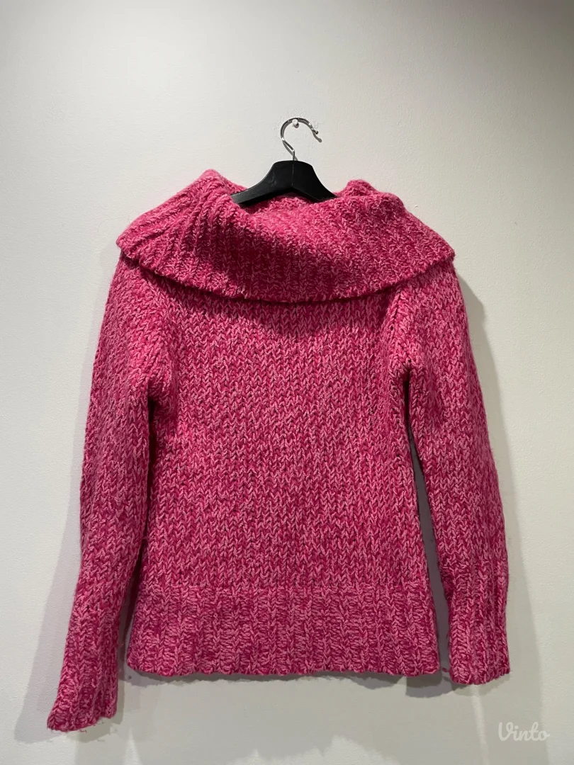 Dzemper sa kragnom NOVO