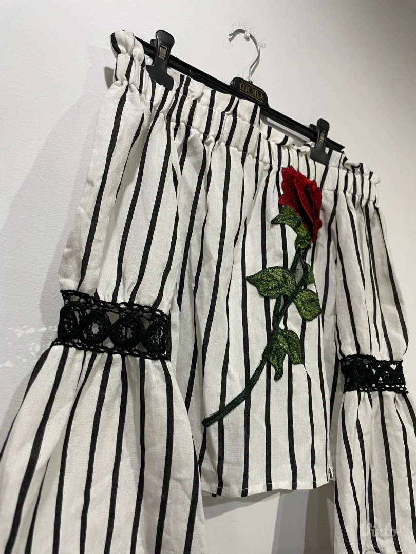 Lanena bluza spustenih rukava NOVO