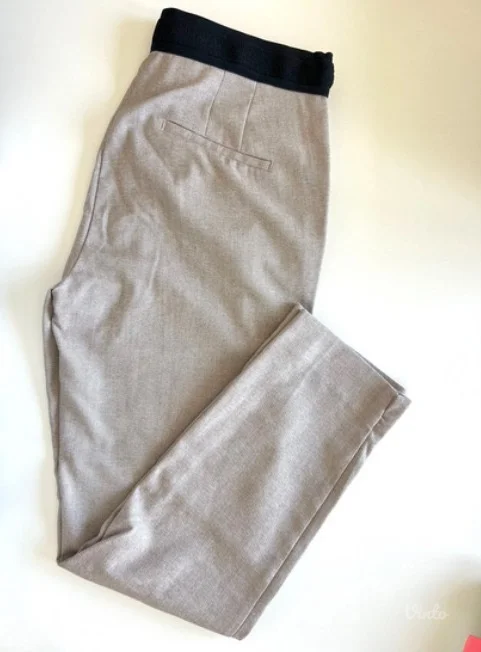 Zara - prelepe svetlosive - bez pantalone