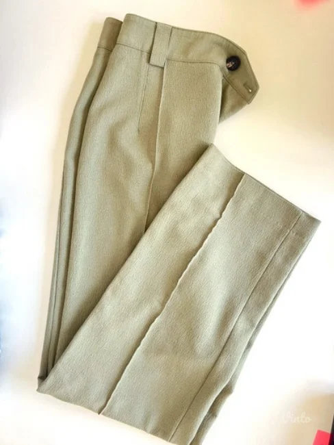 Zara - omiljene maslinastozelene pantalone