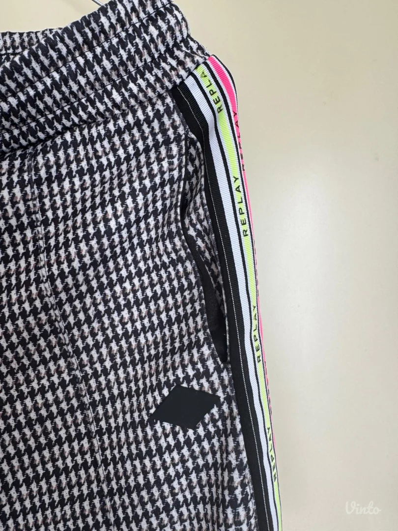 Replay Trenerka/Pantalone