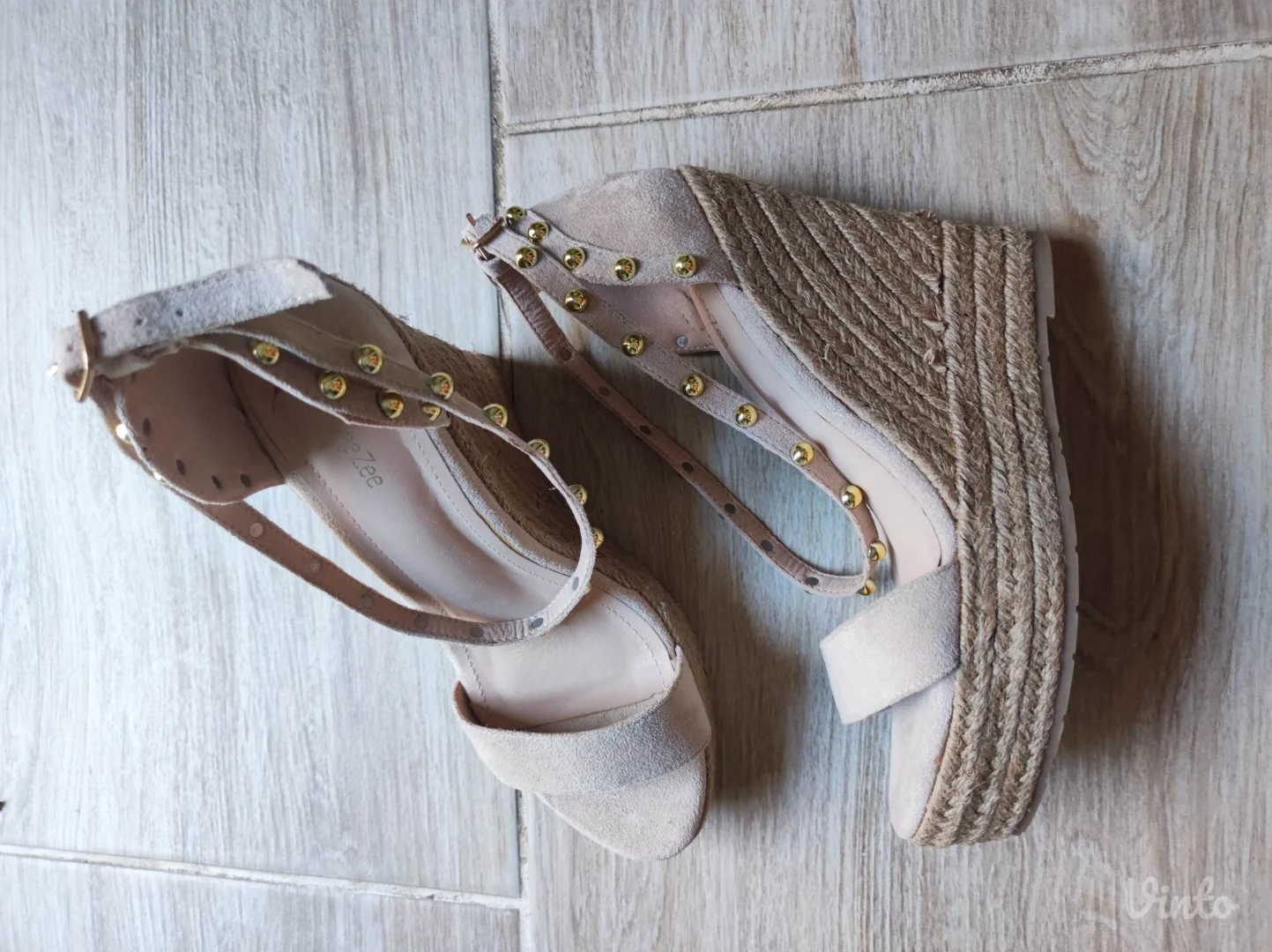 DeeZee sandale na štiklu