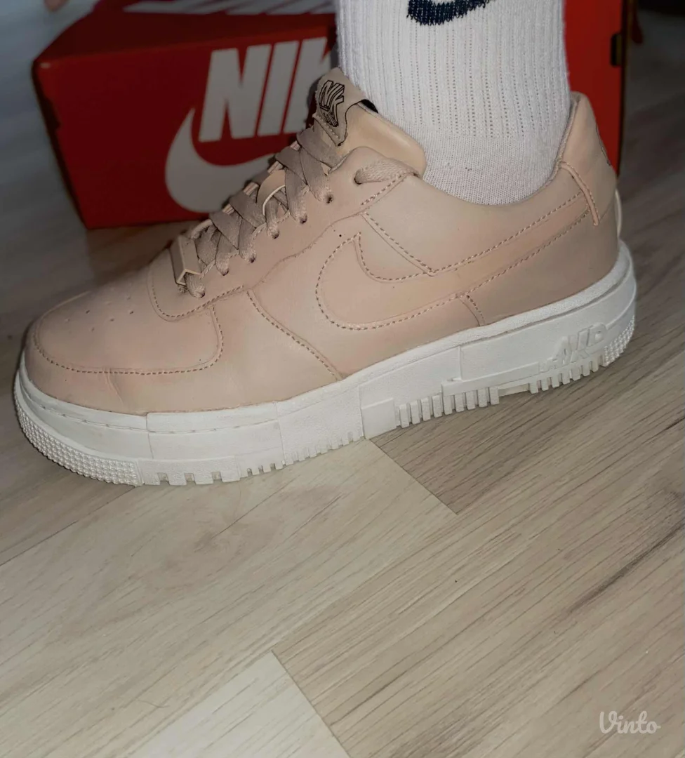 Nike Air Force, pixel, 39