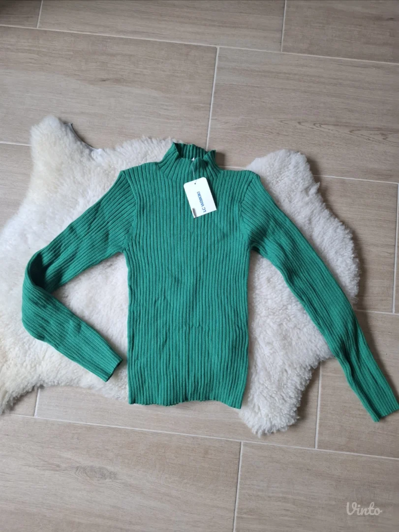 Lcw Waikiki bluza nova