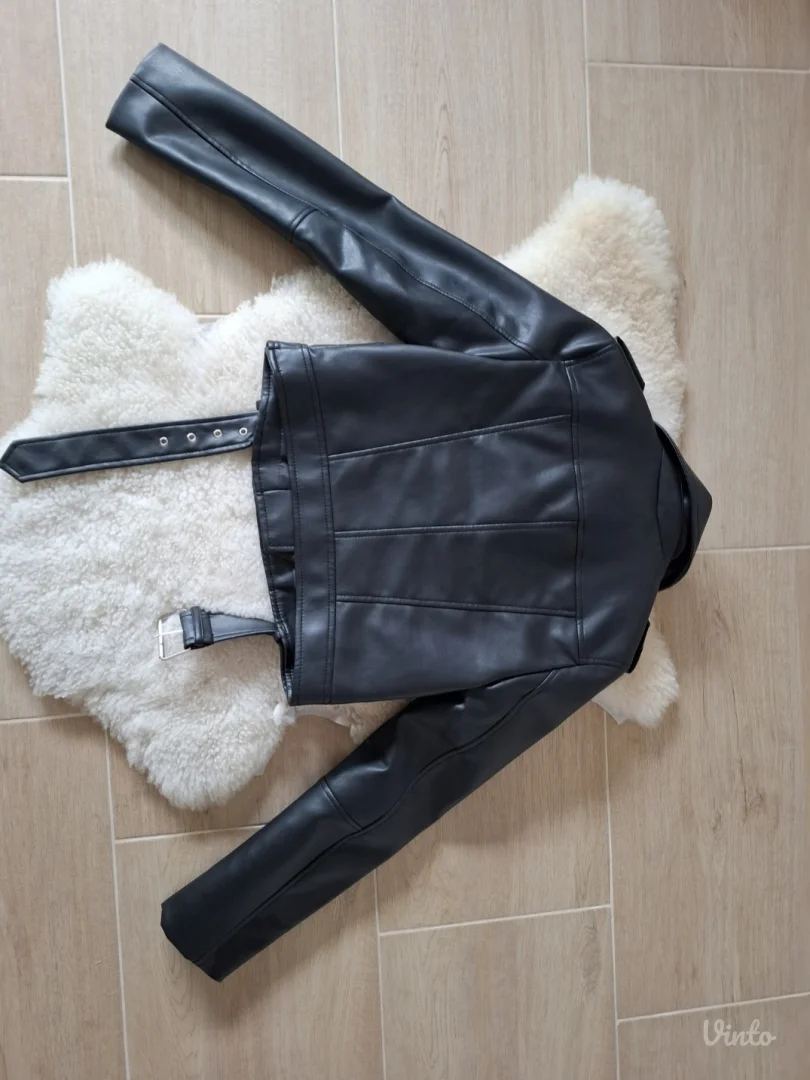 Stradivarius kožna jaknica