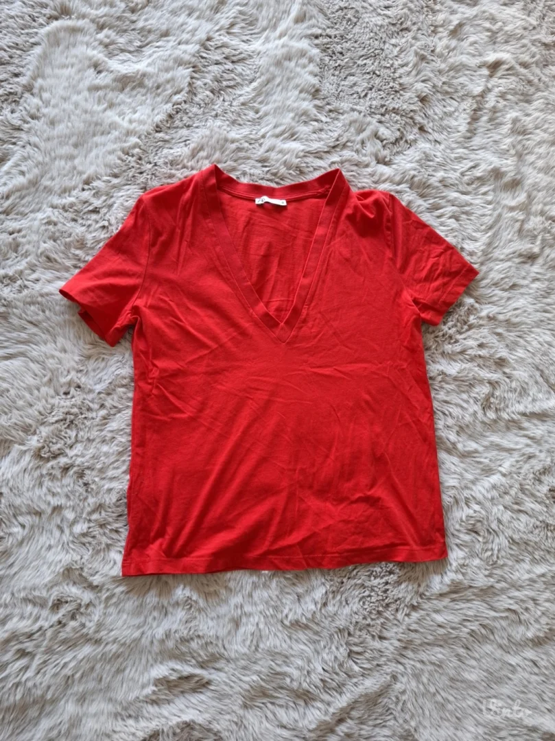 Zara crvena majica