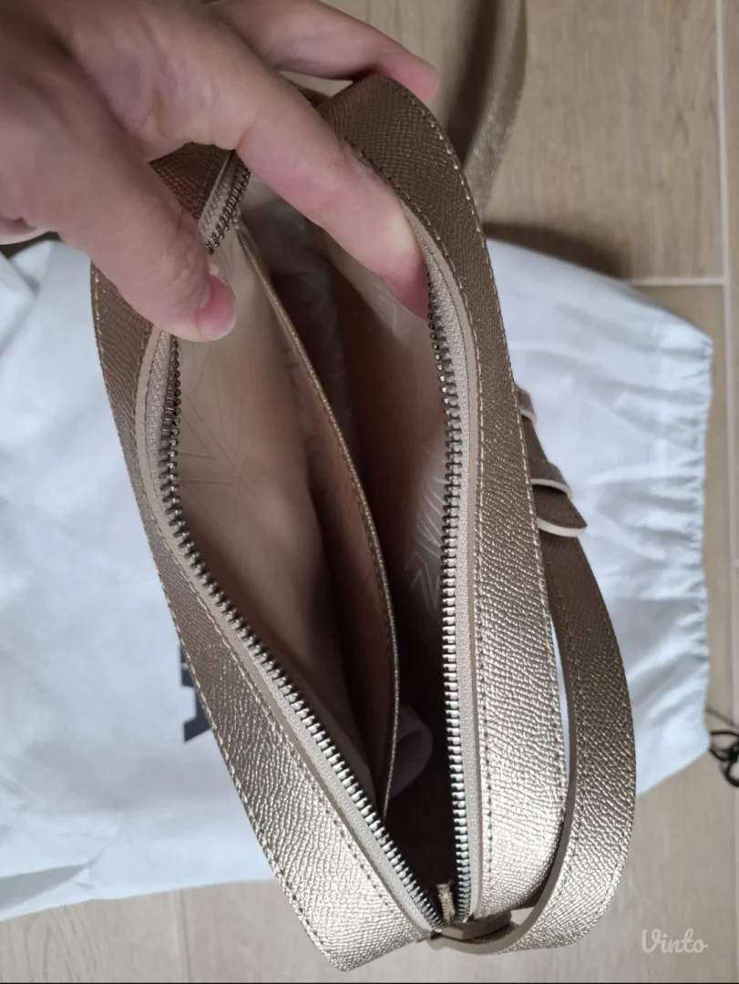 Nova zlatna Mona torbica