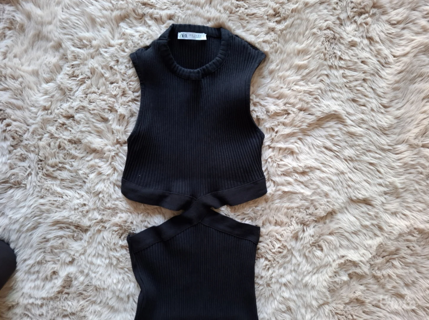 Zara crna rebrasta haljina