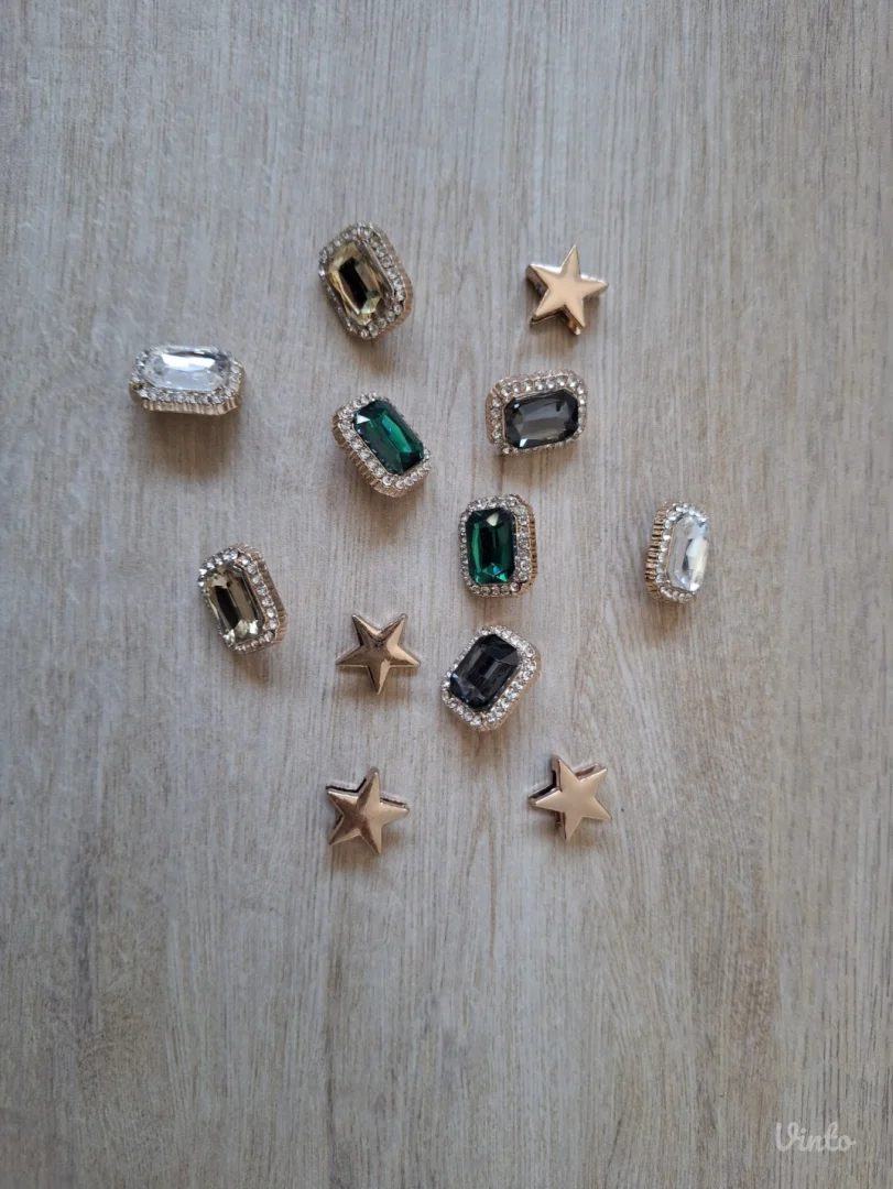 Ukrasi za pertle Nine West