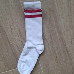 Duge bele čarape, 3 kom