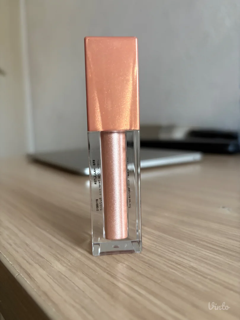 NOVO Maybelline highlighter