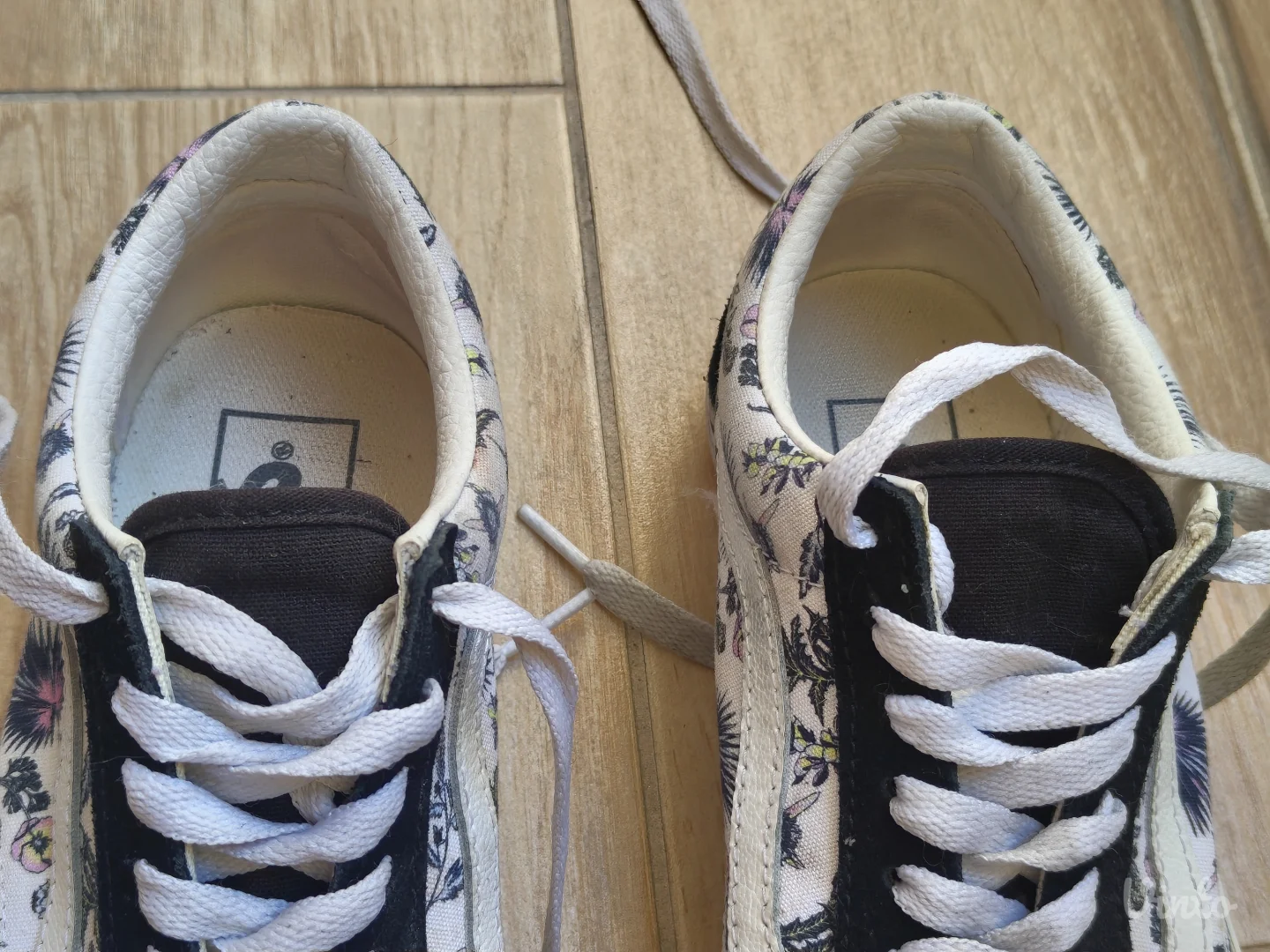 Vans patike 37 VANS Old Skool Low Top Floral Lace Up
