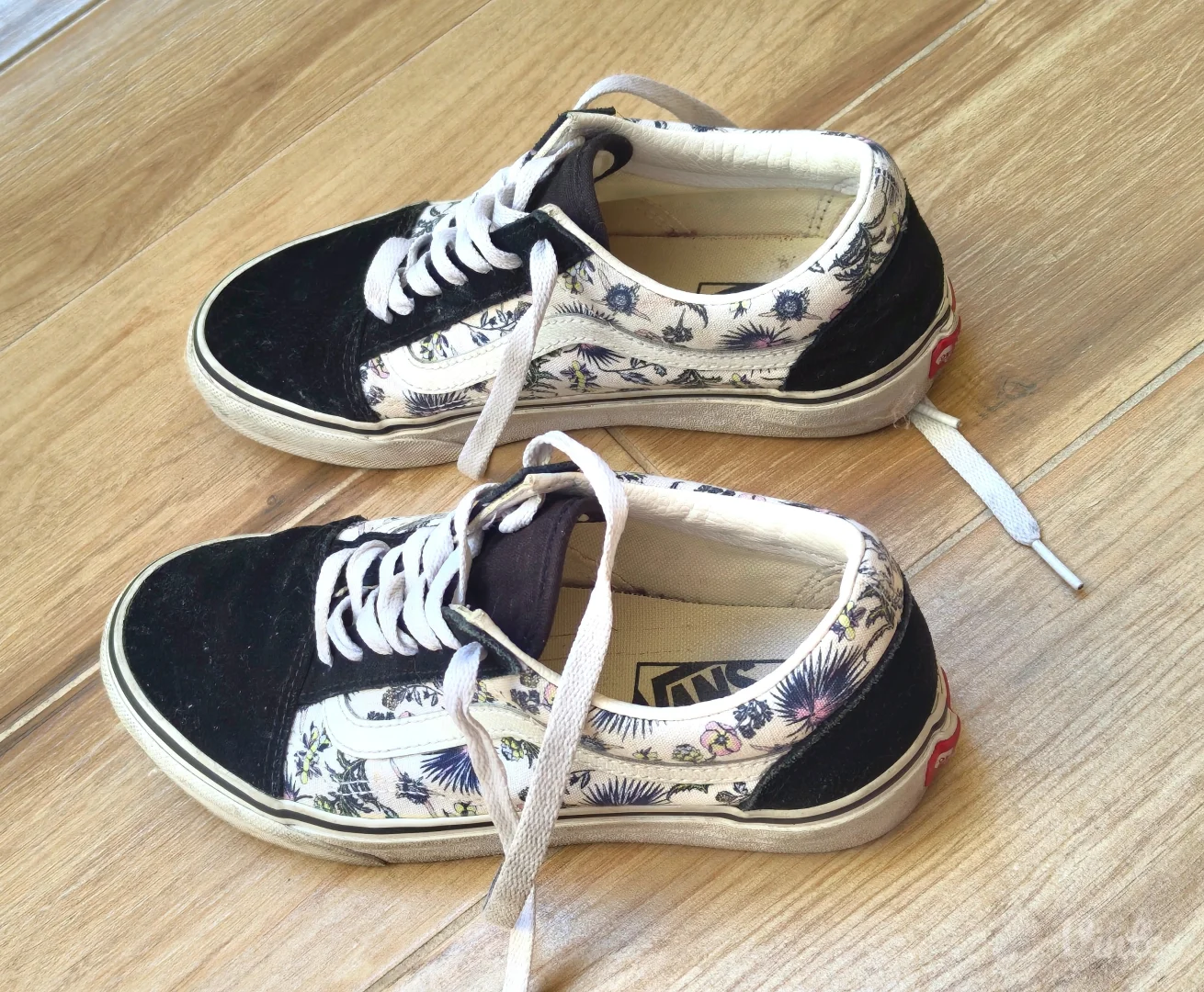 Vans patike 37 VANS Old Skool Low Top Floral Lace Up