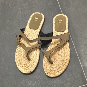Zara nove ravne pletene papuče, 40