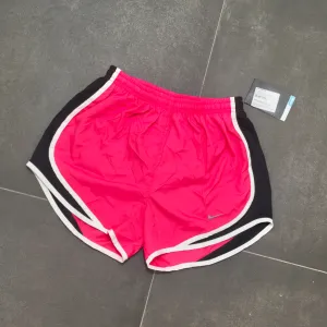 Nike nov sorts