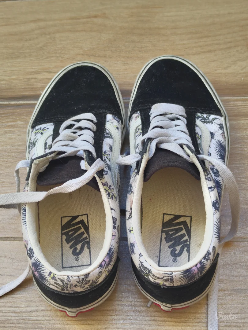 Vans patike 37 VANS Old Skool Low Top Floral Lace Up