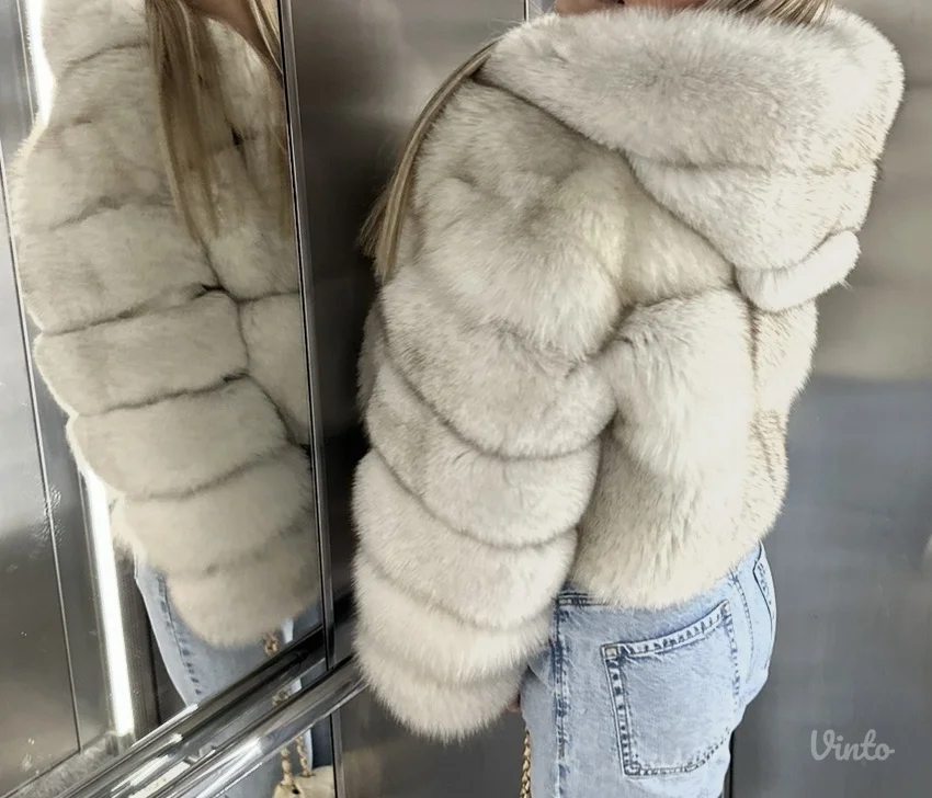 bunda od lisicijeg krzna