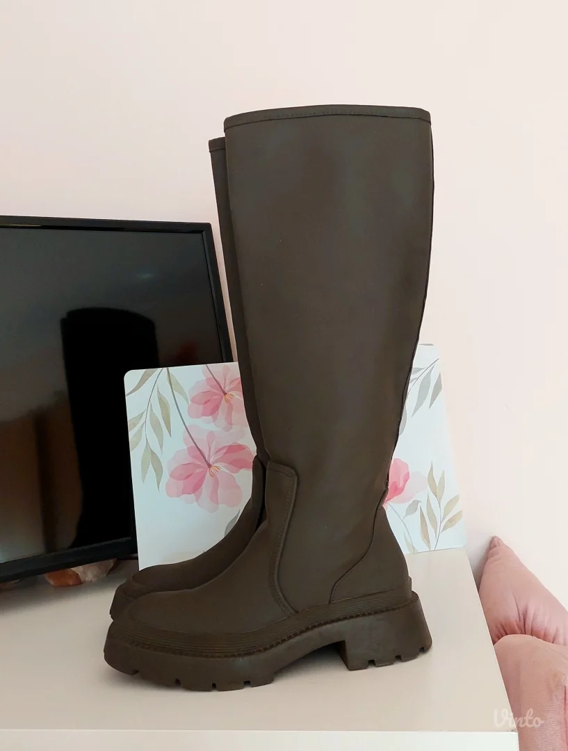 Zara cizme - Broj 37