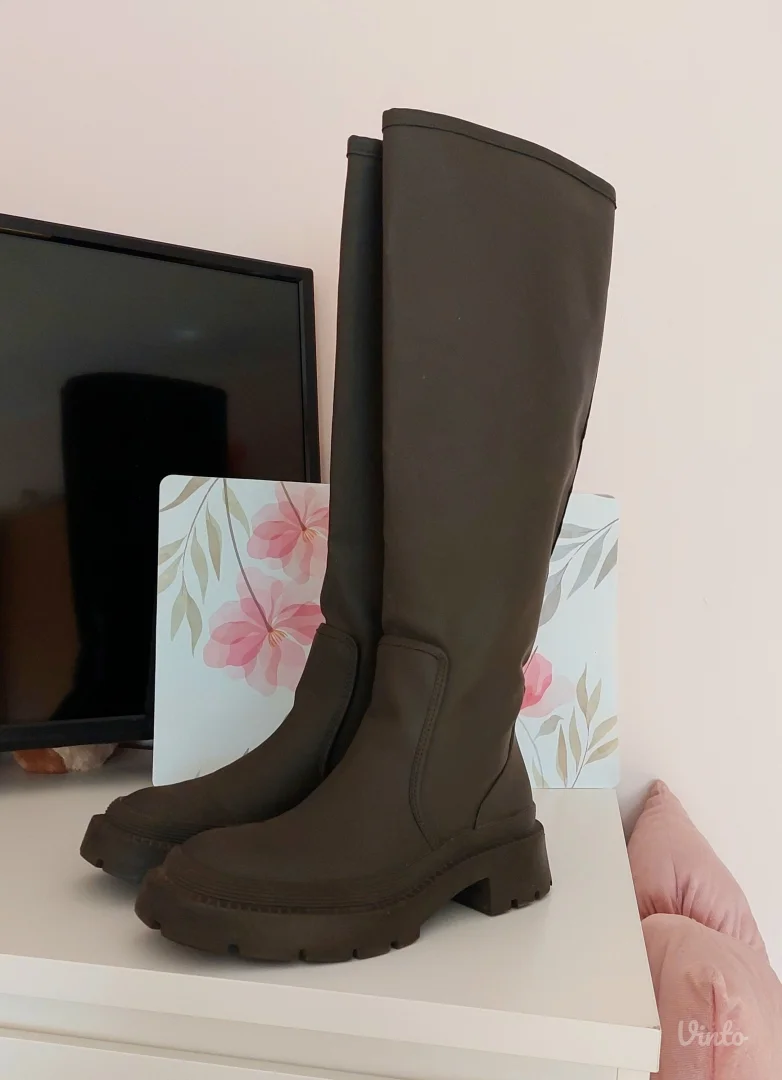 Zara cizme - Broj 37