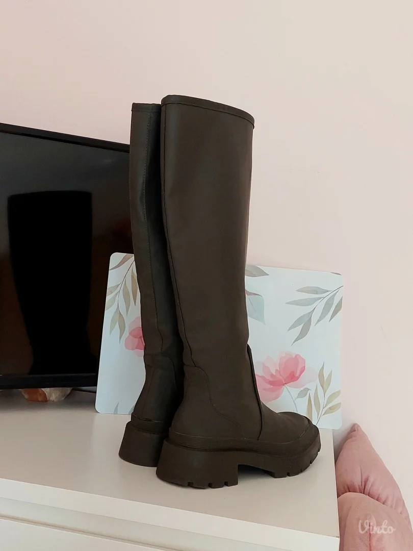 Zara cizme - Broj 37