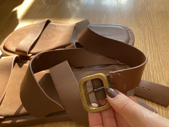 RESERVED kožne sandale