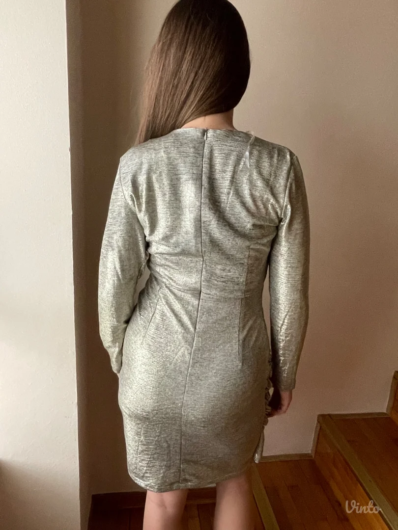 Zlatna haljina