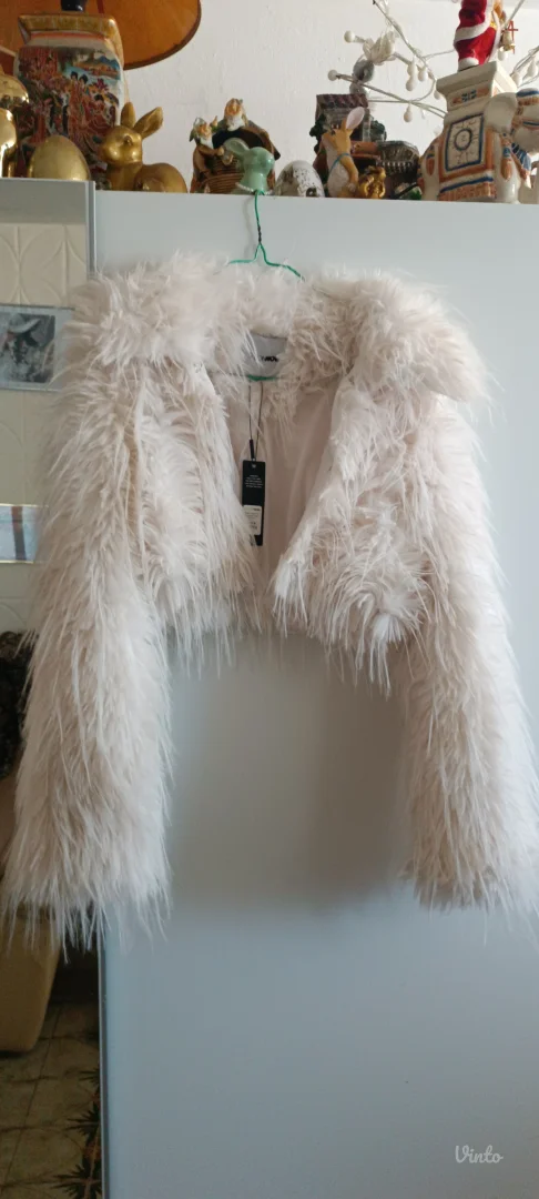 Kratka FashionNova bunda