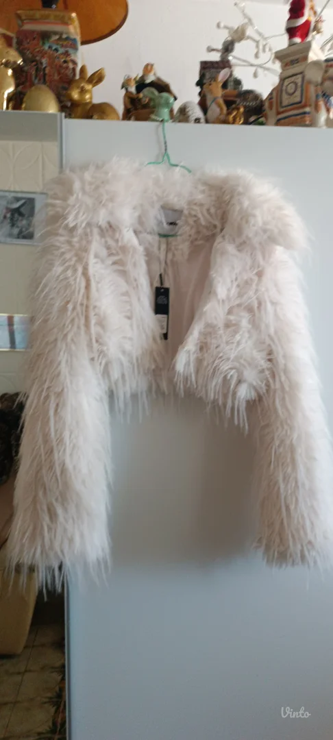 Kratka FashionNova bunda