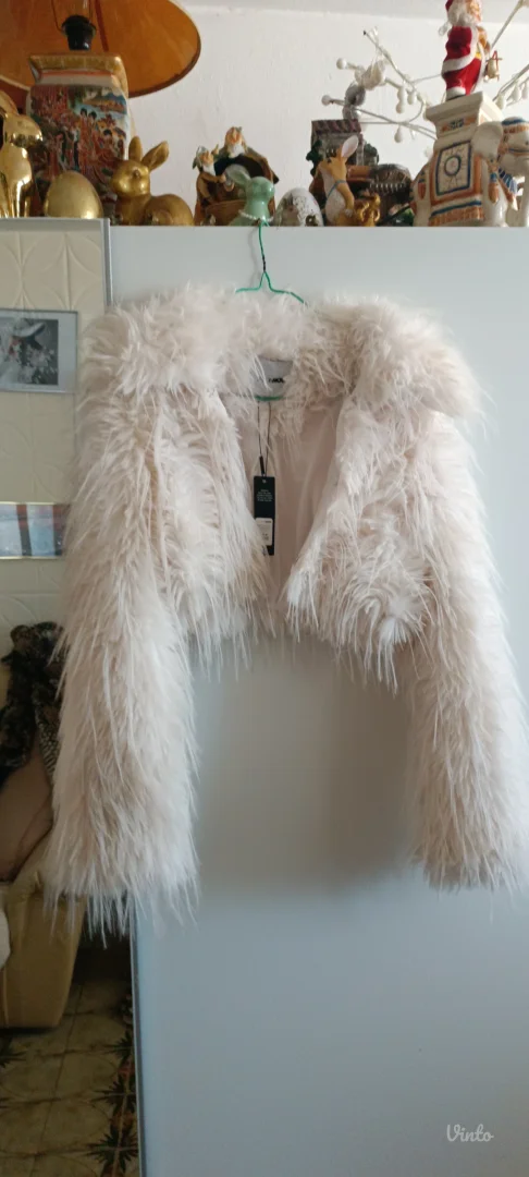 Kratka FashionNova bunda