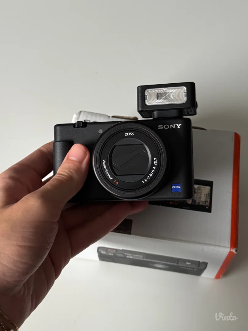 Sony ZV-1 digitalni fotoaparat